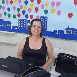 A ESCOLA PÚBLICA PRECISA SER ABRAÇADA