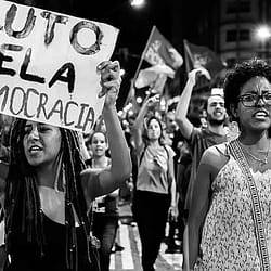 O desafio da reconstrução do Brasil