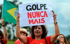 Imagem de Movimentos sociais saem às ruas em defesa da democracia