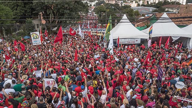 Lutar e resistir Contra os Ataques dos Patrões e Governos